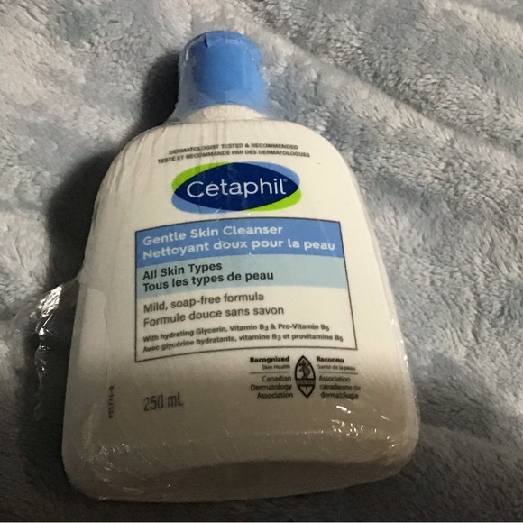 2 cetaphil gentle skin cleanser mild spap free formula 250 ml - Picture 5 of 6